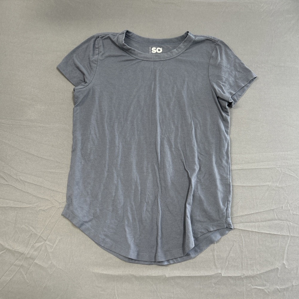 SO brand T-shirt features a casual crew neck design XS Women's